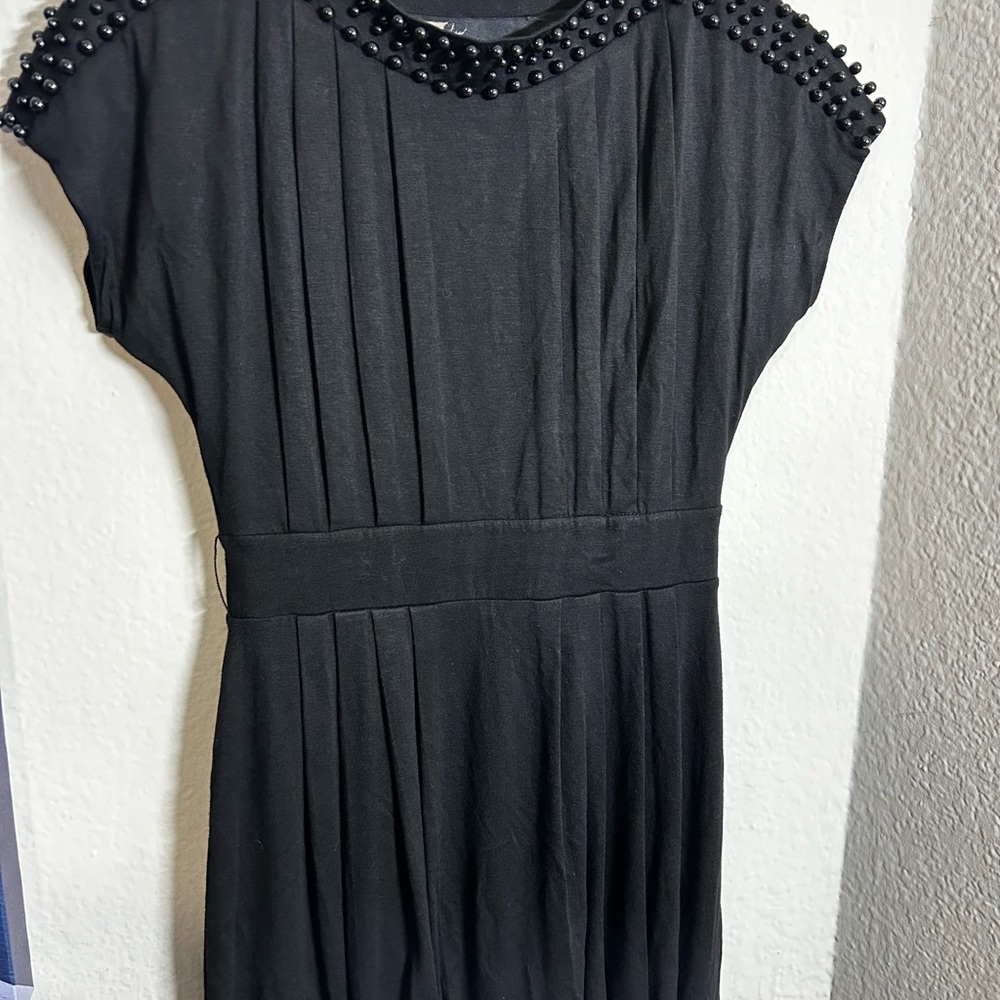 Twelve by twelve Elegant Black Dress with Beaded Accents (without belt ) - Picture 2 of 12
